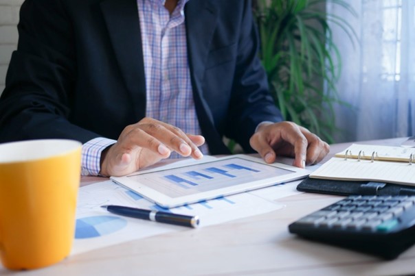 Invoice management services in Latvia